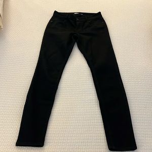 Black skinny jeans
